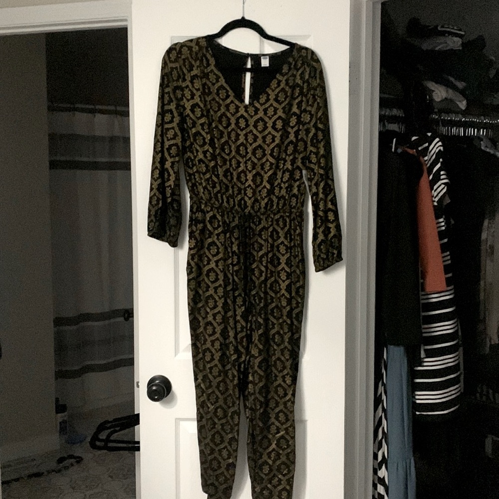 Old Navy Patterned Jumpsuit, Size Small, Gold/Black